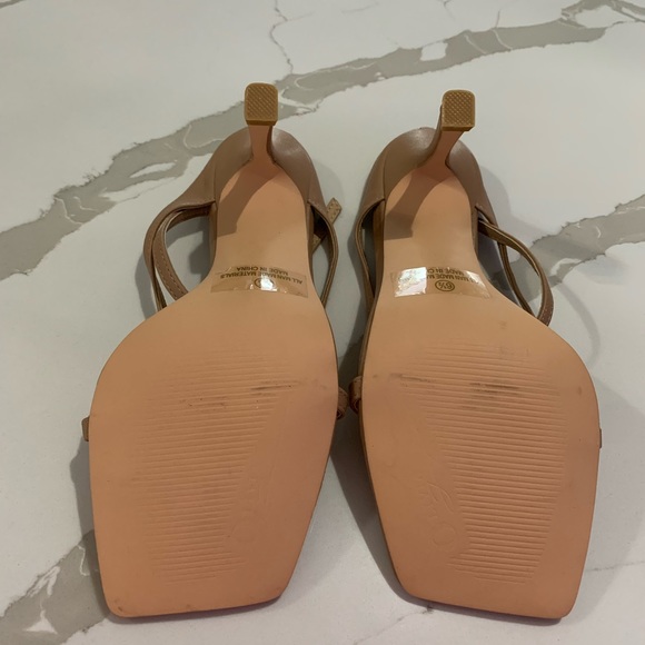 Heels - Picture 2 of 3